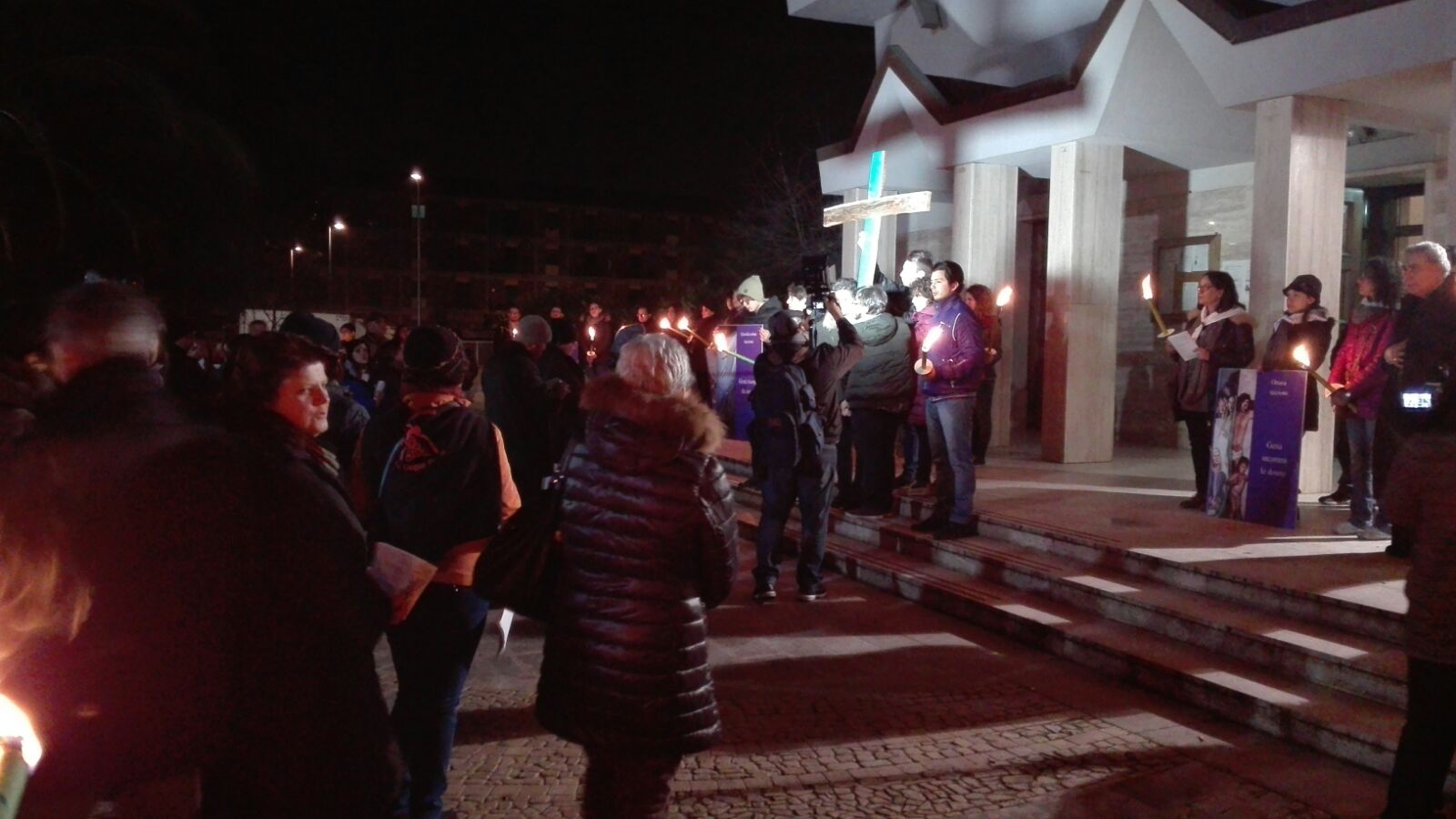 Al Rione Libertà la Via Crucis dei giovani