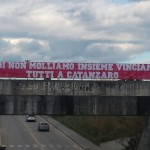 Benevento, striscioni in città: “Noi non molliamo, insieme vinciamo. Tutti a Catanzaro”
