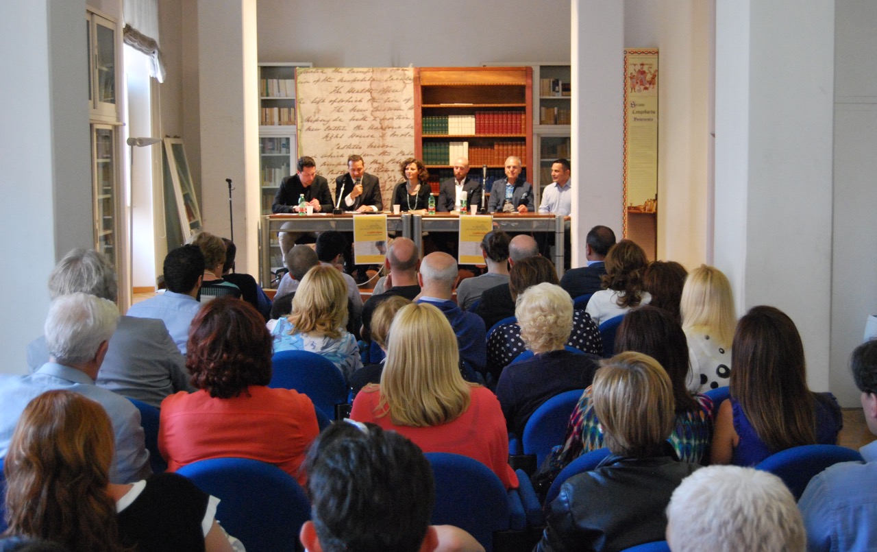 Successo per la presentazione del libro “Un giallo nel mondo dell’arte”