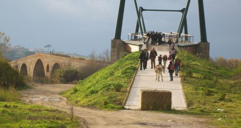 Ponte Valentino, al via opera di smantellamento del ponte ferroviario