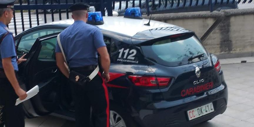 Marito geloso si trasforma in stalker, in manette 45enne