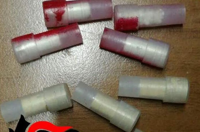 In piazzetta con eroina e cocaina, in manette 26enne