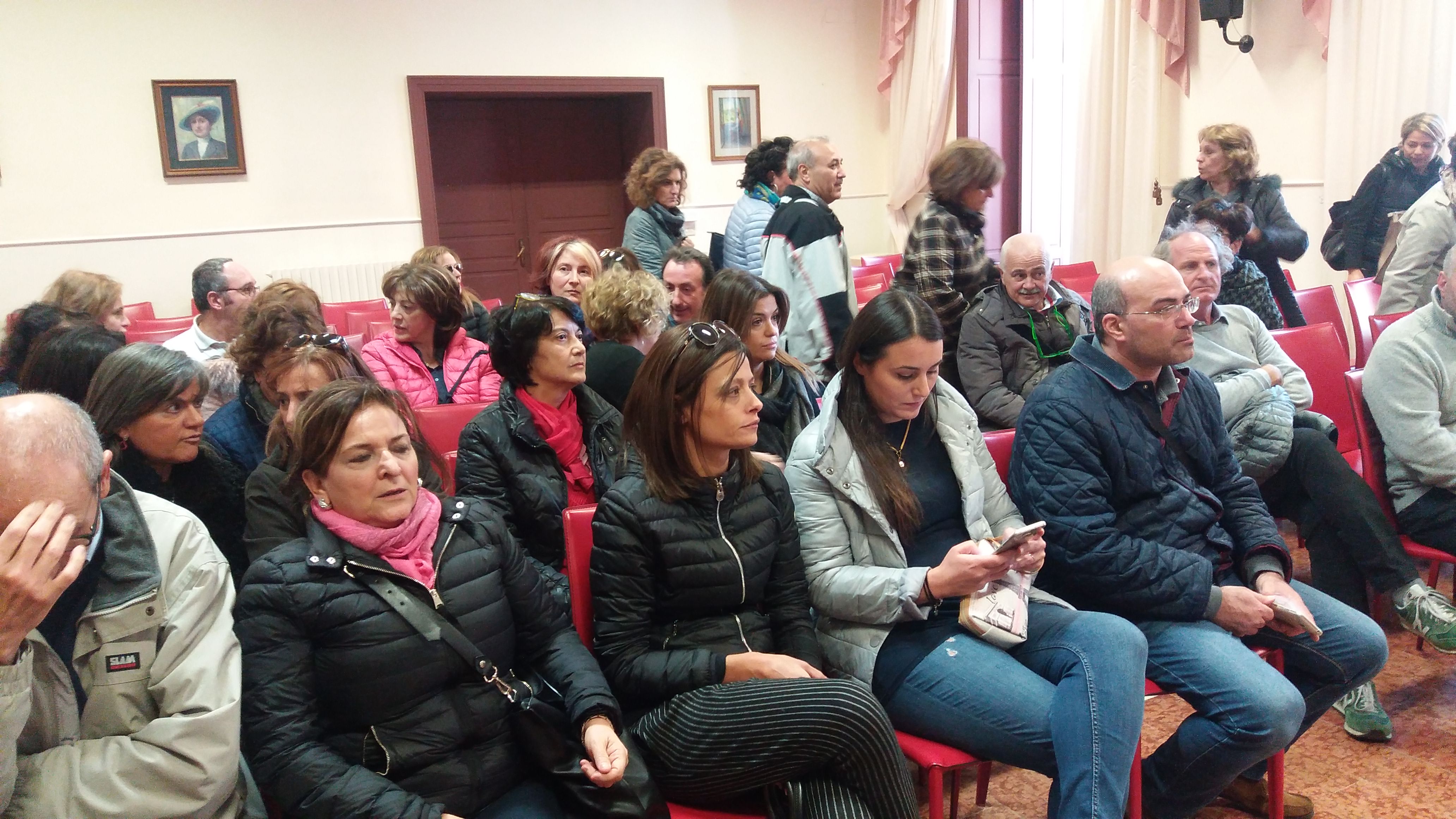 Avellino| Scuola “Cocchia”, la protesta dei genitori non si ferma
