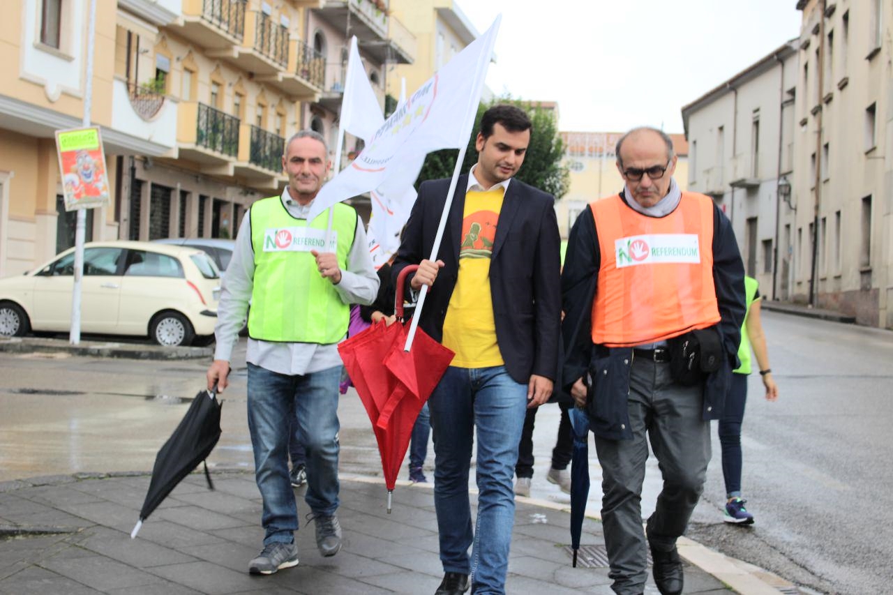Avellino| Sibilia (M5S) in marcia per il No al referendum: Morra-Lioni