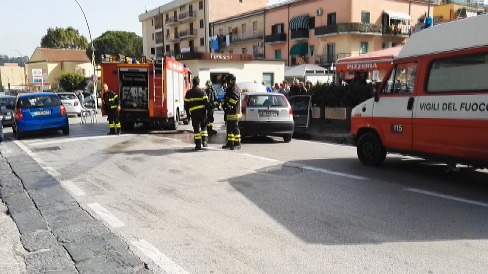 Benevento| Via Napoli, a fuoco auto. Nessun ferito