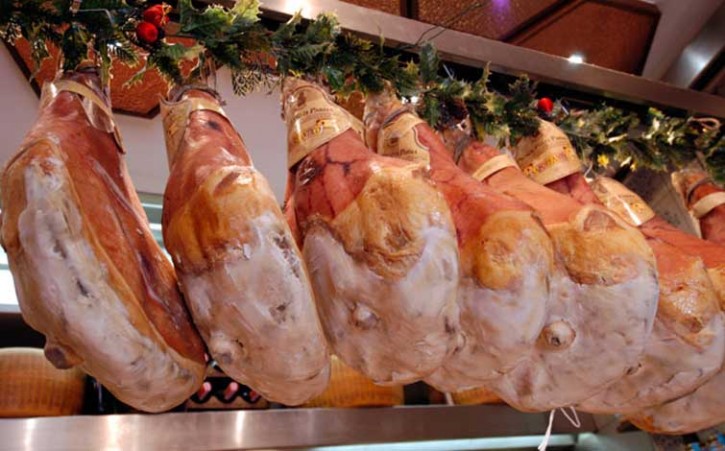 Roma| Coldiretti, è allarme prosciutto gonfiato