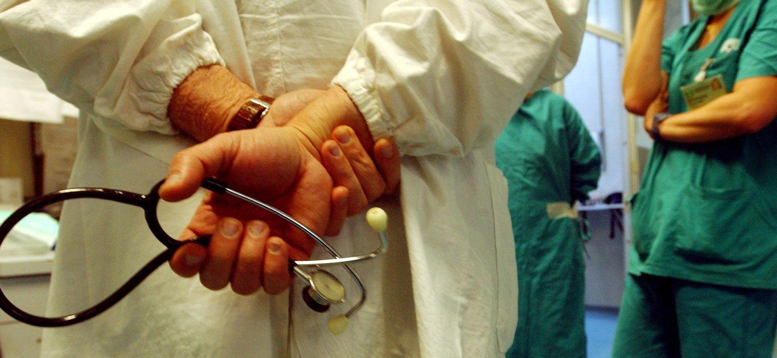 Ariano Irpino| Al distretto sanitario manca l’otoscopio, l’Asl “scarica” il medico sprovvisto