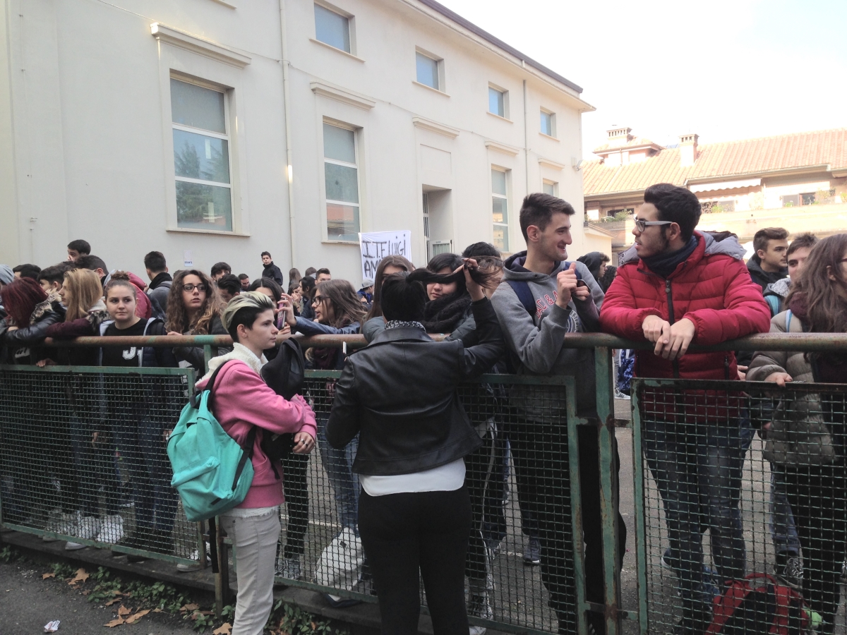 Avellino| Scuola Amabile, la rabbia scende in piazza: da lunedì settimana di fuoco