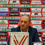 Vicenza, Bisoli: “Il Menti non deve diventare un’ossessione. Rispetto per il Benevento, ma siamo in crescita”