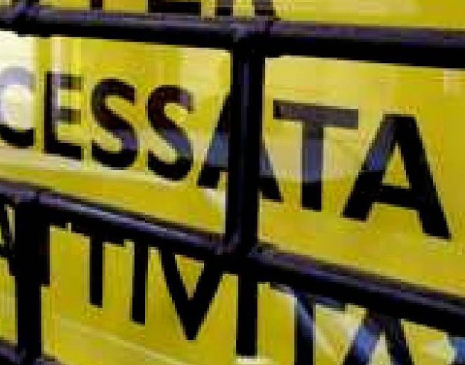 La crisi dei negozi torna a mordere