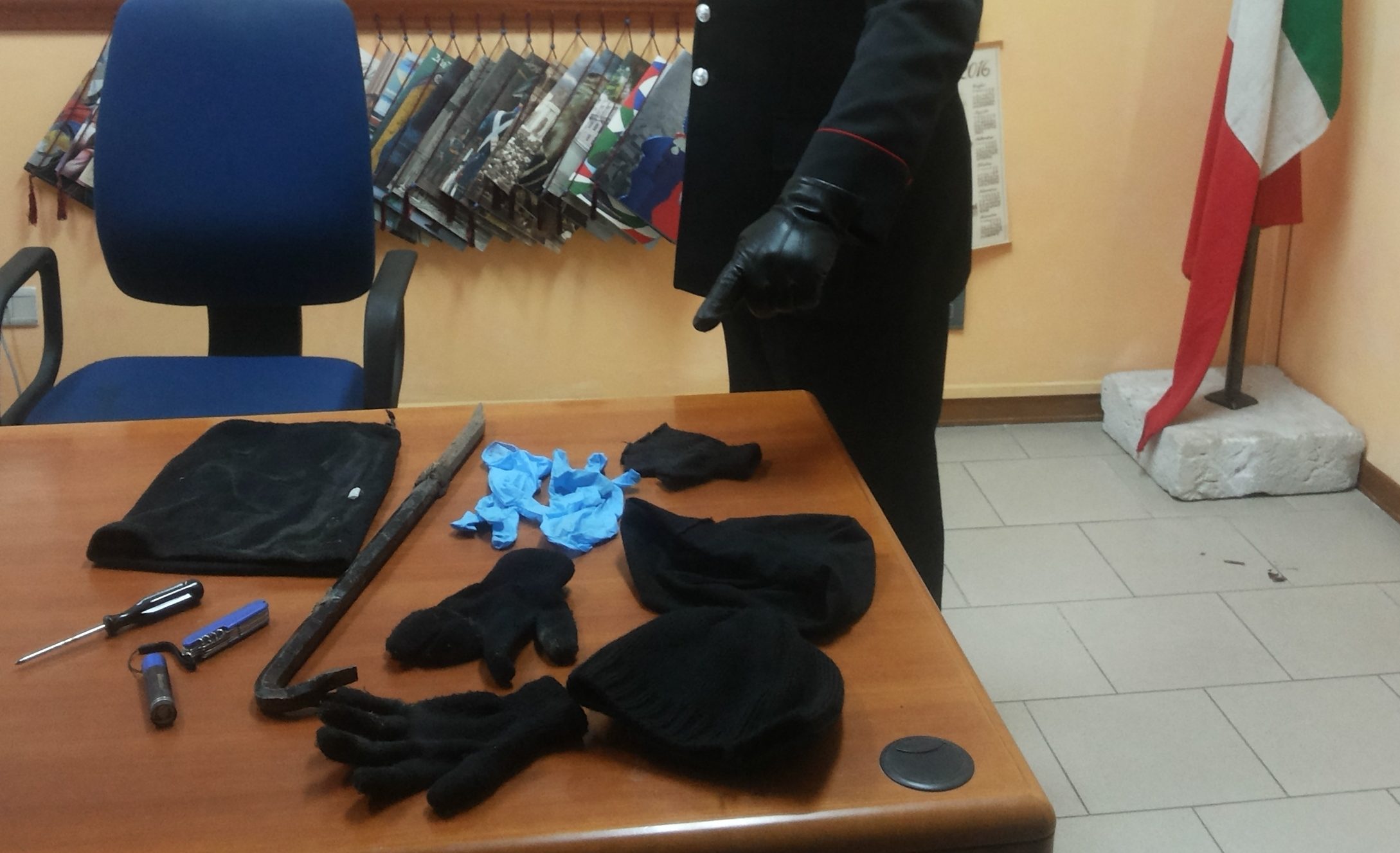 Pietrelcina| In auto con attrezzi per furti, denunciato albanese
