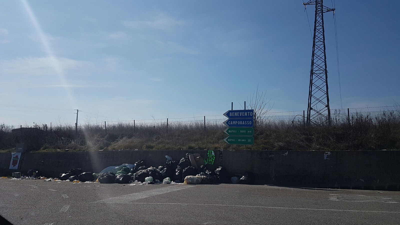 Benevento| Torna l’immondizia in Contrada San Chirico/FOTO