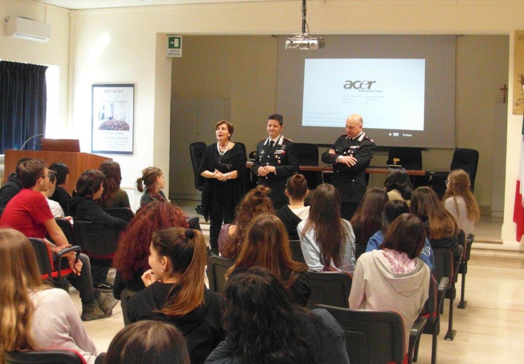 Benevento| L’Arma dei Carabinieri incontra gli studenti del Giannone
