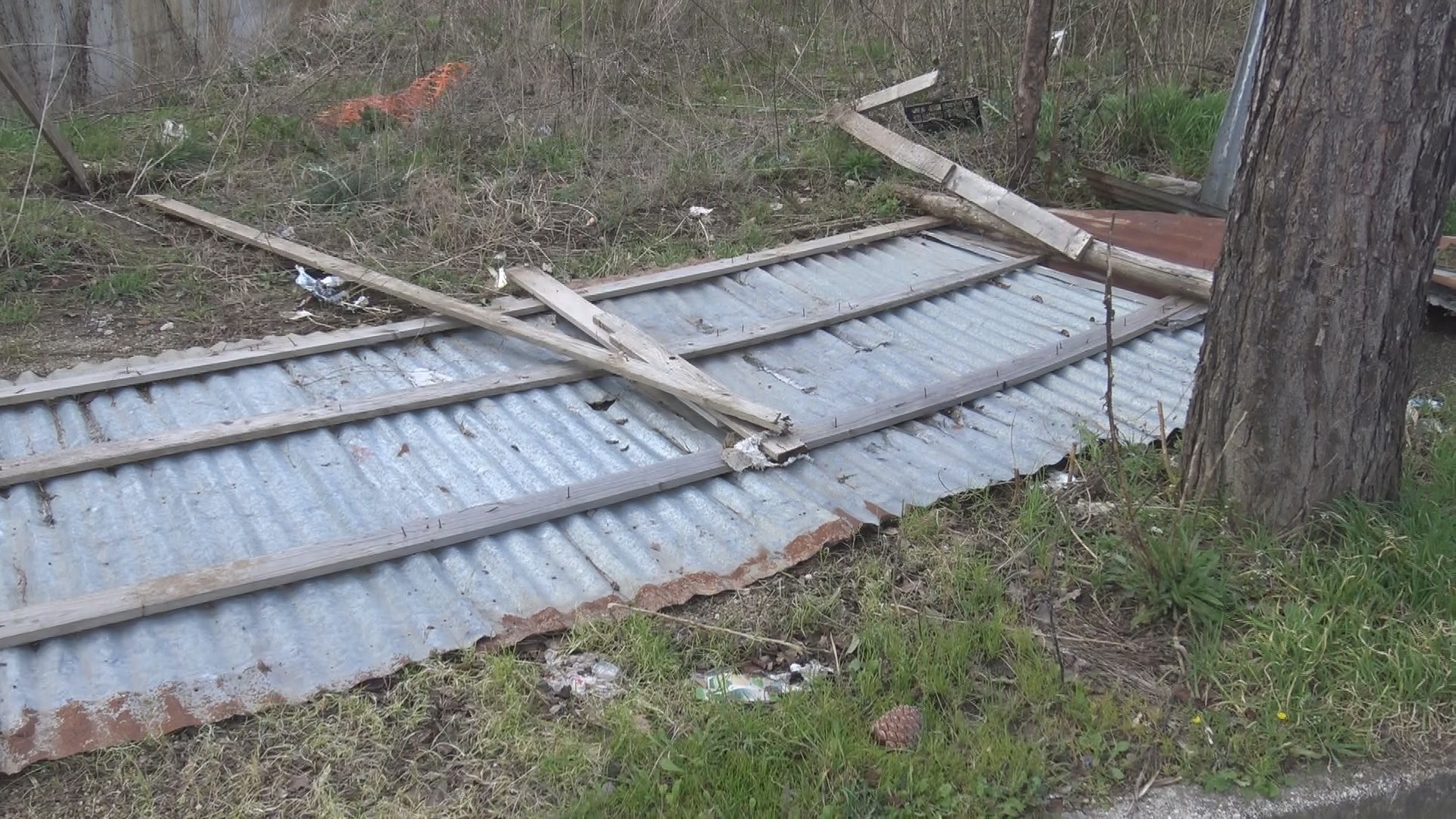 Benevento| Raffiche di vento, danni in città