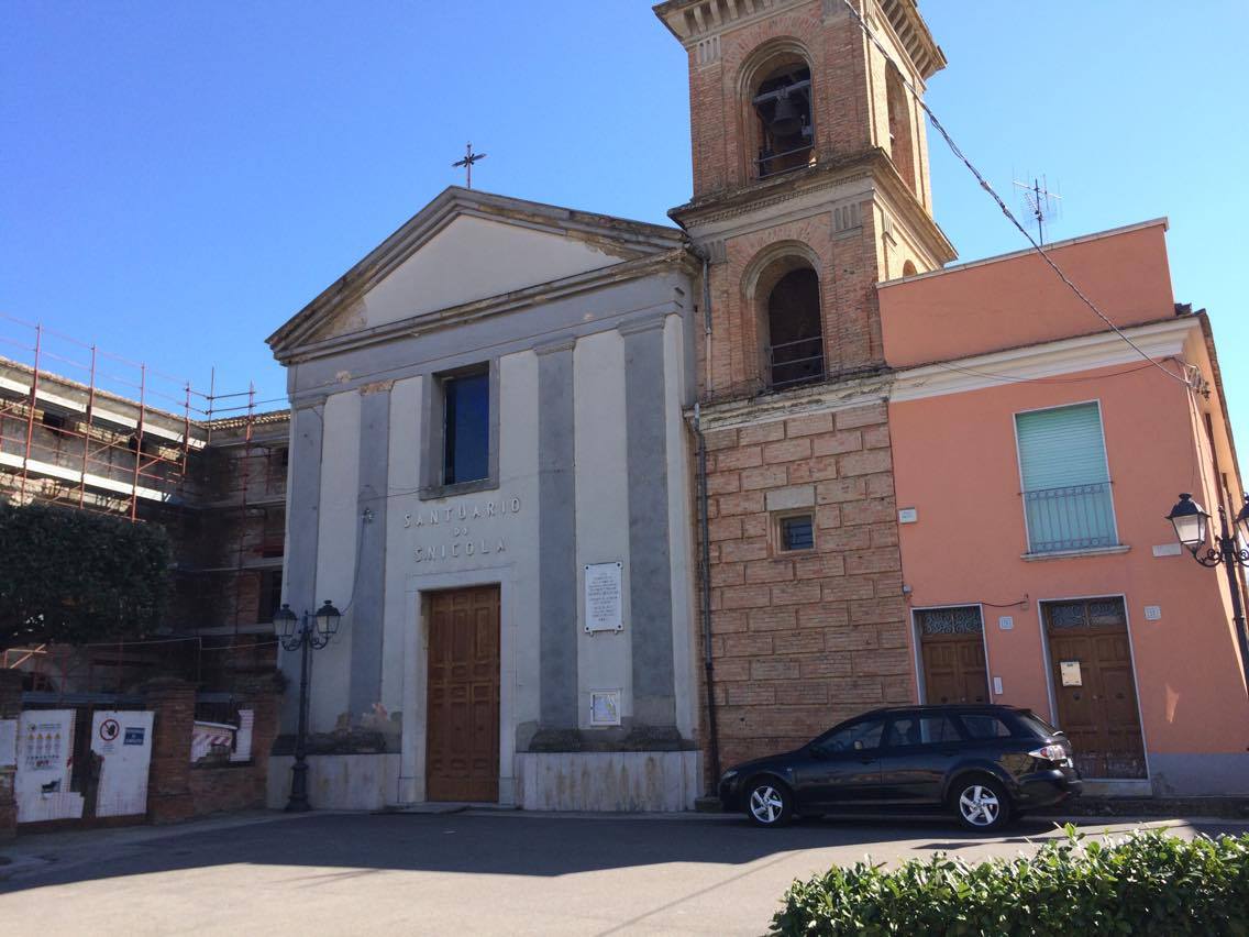 San Nicola Manfredi| Arresto Parroco, una comunità sotto choc
