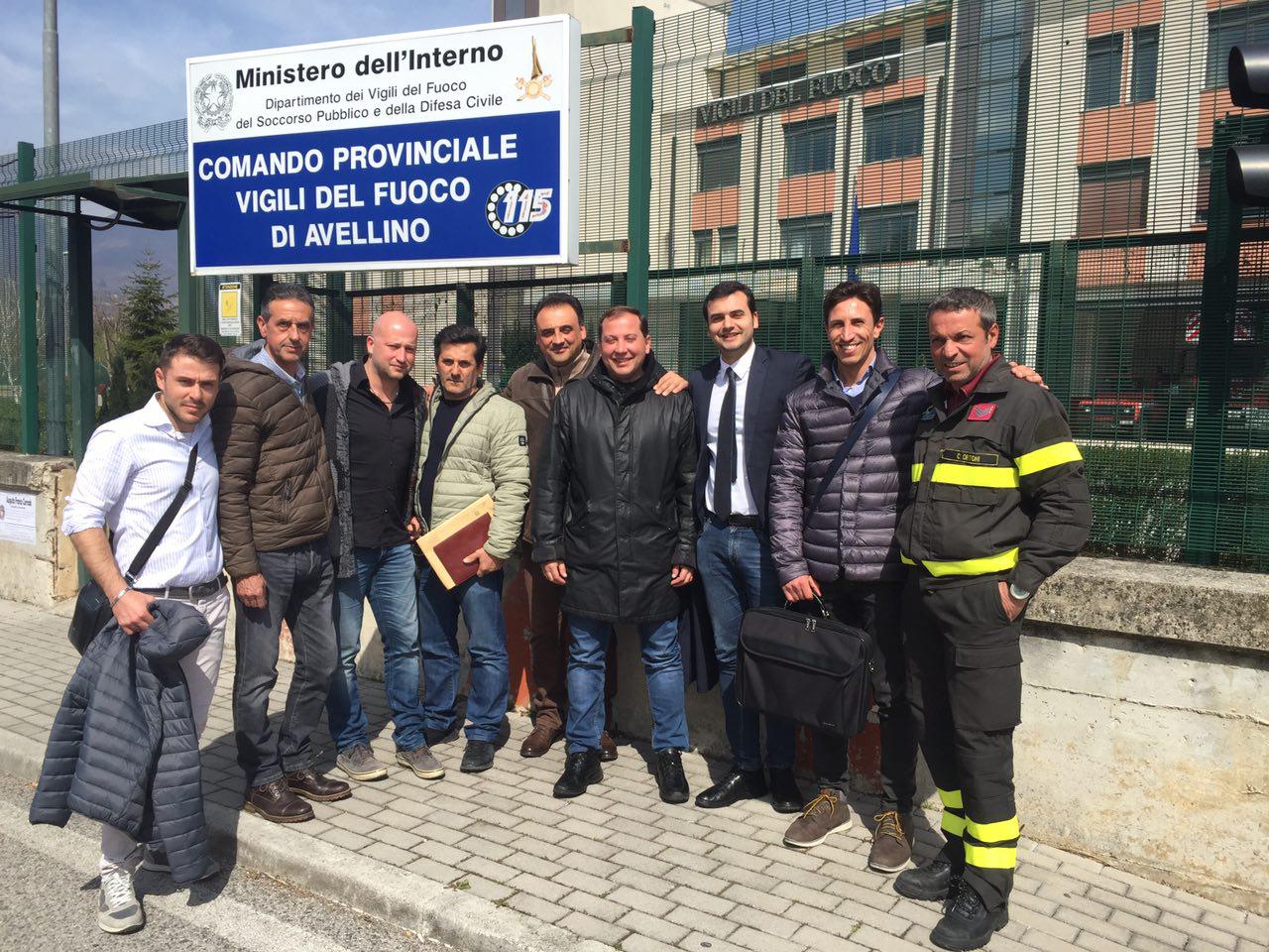 Avellino| Carlo Sibilia in visita al Comando dei Caschi rossi