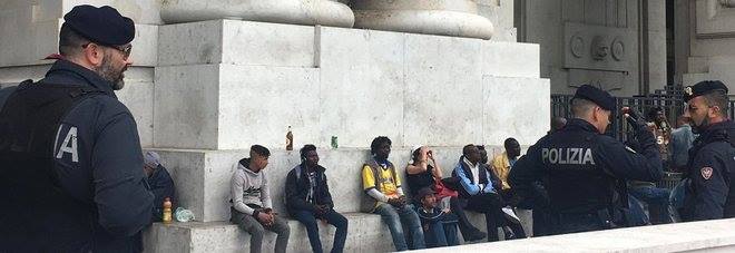 Benevento| “Di Minniti si muore”, presidio in Prefettura