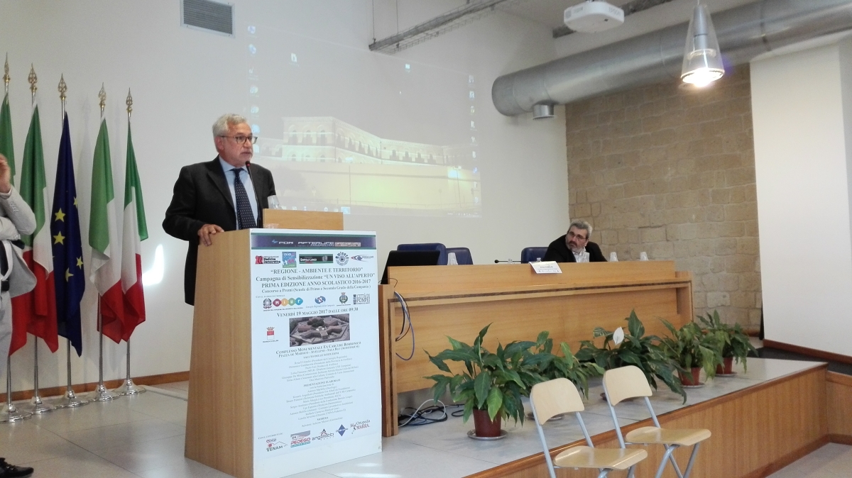 Svolta in arrivo per emergenza rifiuti in Irpinia: l’impegno del Prefetto