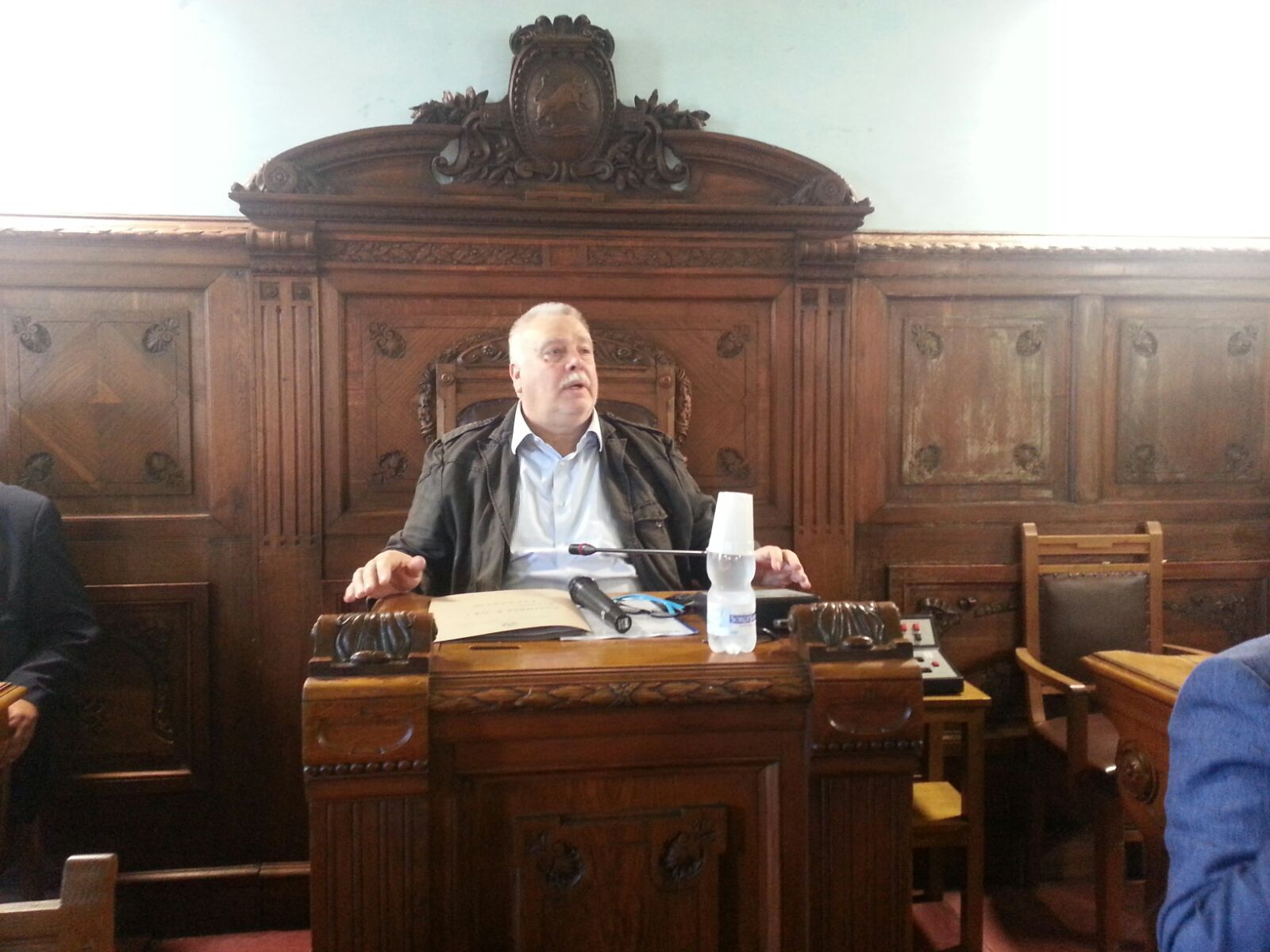 Benevento| Rifiuti, alla Rocca e a Palazzo Mosti lo scontro è tutto politico