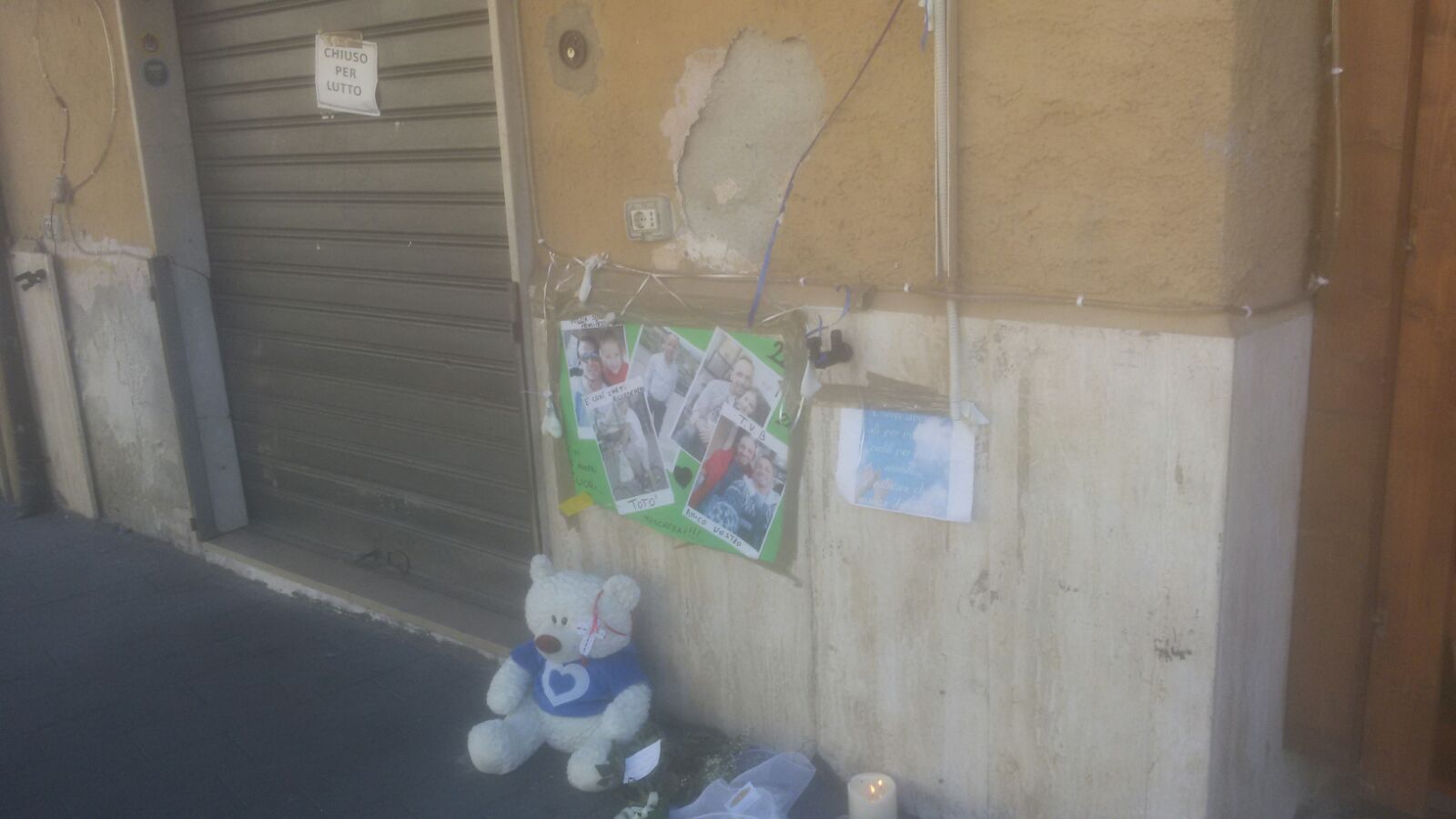 Benevento| Fiori, peluche e una fiaccolata per l’Angelo biondo