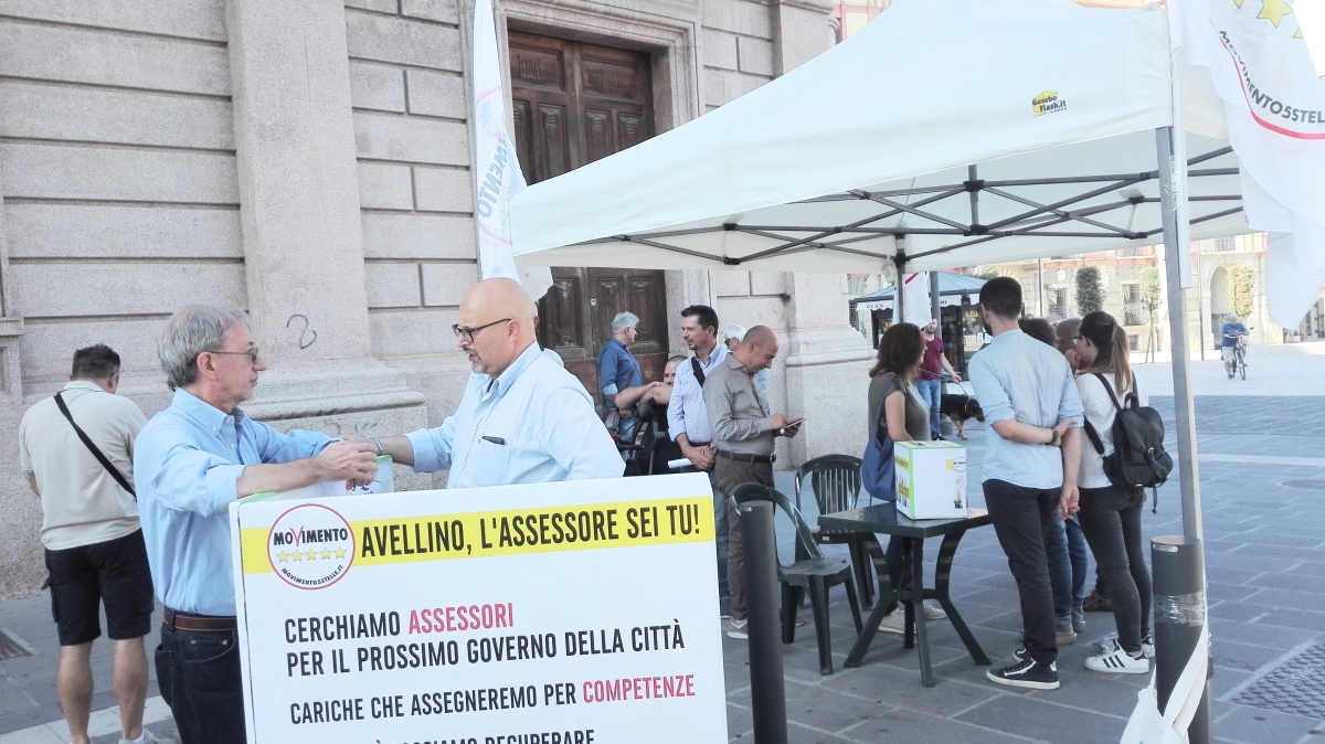 Avellino| Cinque Stelle, gazebo in piazza per scegliere i futuri assessori
