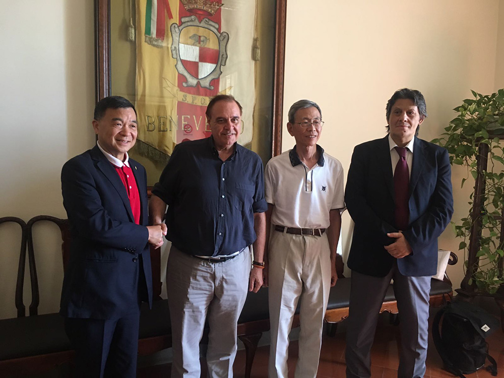 Benevento| Buyers cinesi ospiti di Mastella a Palazzo Mosti