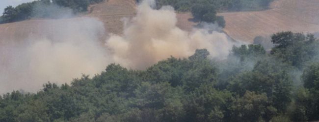 Quindici| Brucia residui vegetali a poca distanza dalle case, nei guai un 60enne