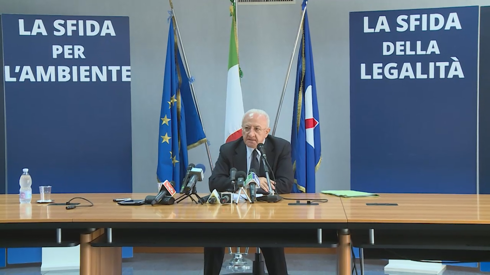 Accordo De Luca-Forestali, subito 2-3 mensilità e nuovo piano di riordino del settore