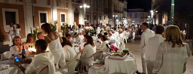 Benevento| Cena in bianco, L@p Asilo: ” in scena l’ostentazione del potere”