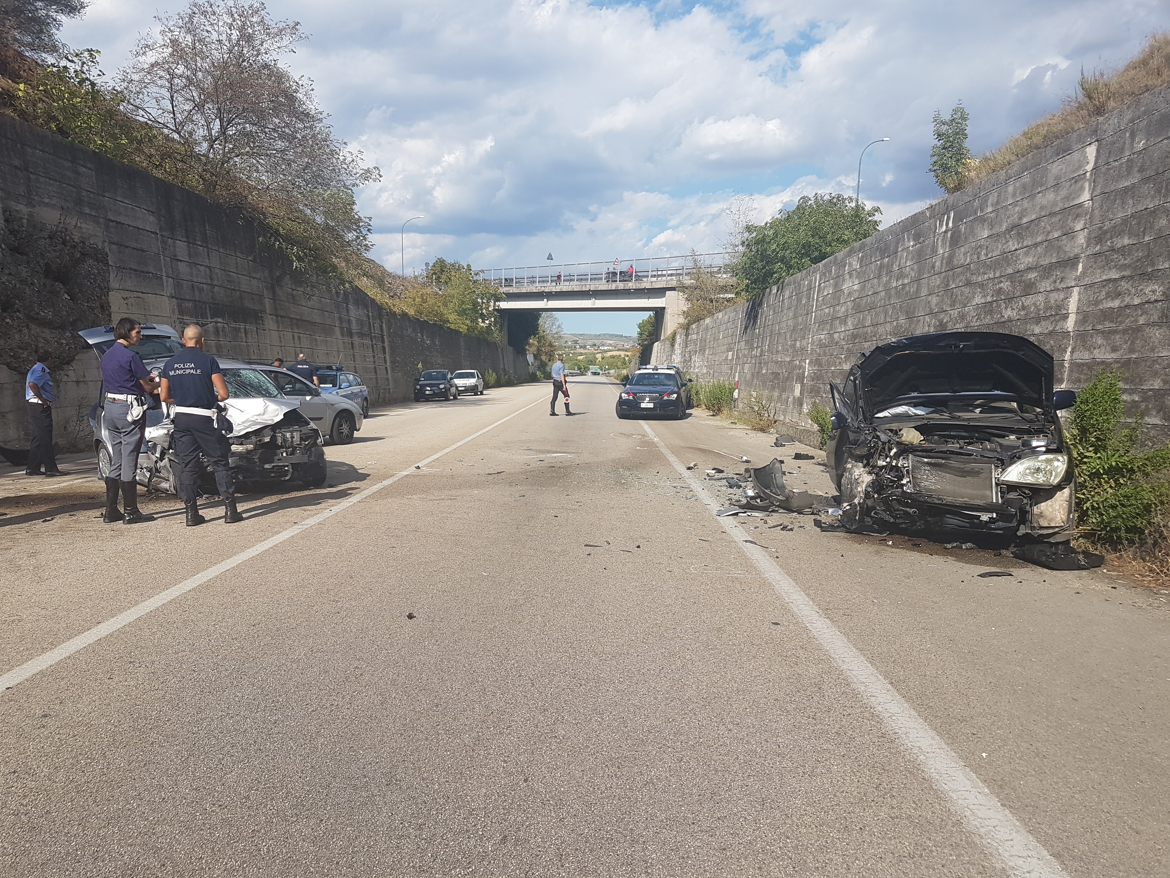 Benevento| Incidente frontale lungo la Tangenziale ovest, sei feriti