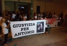 Benevento| Striscioni e magliette, Benevento chiede giustizia per Antonio