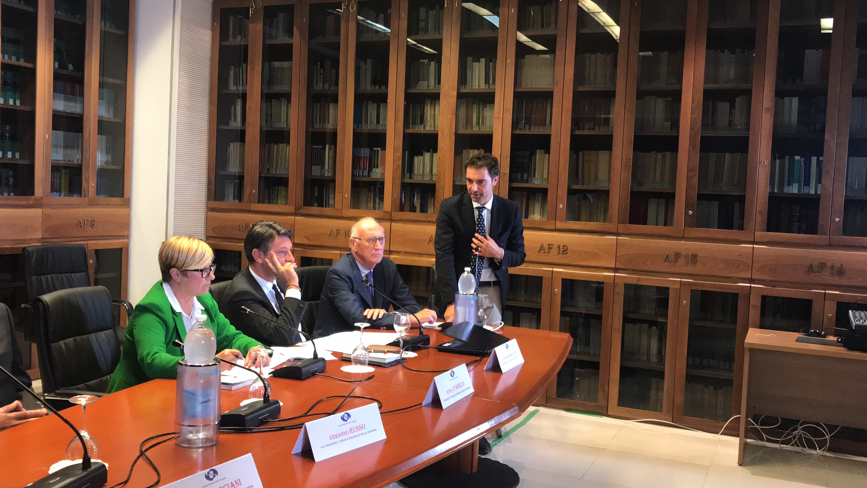 Napoli| Inaugurata la Biblioteca in memoria di Delcogliano