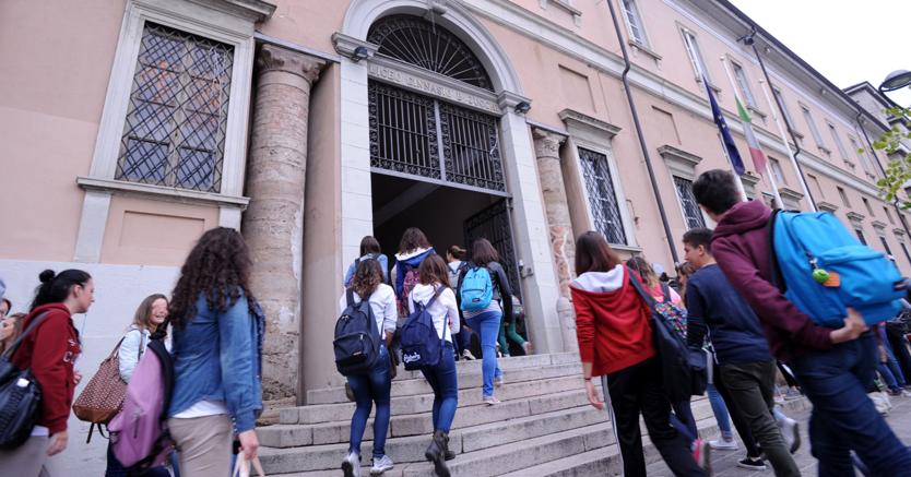 Scuola, si parte. In calo studenti in Campania