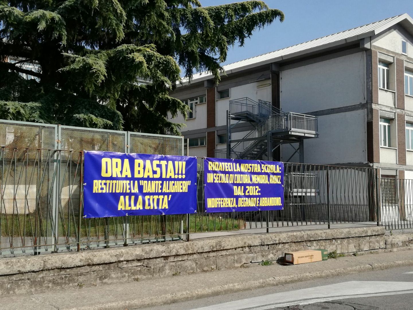 Avellino| “Riaprite la scuola, ora basta”. Via Piave si mobilita