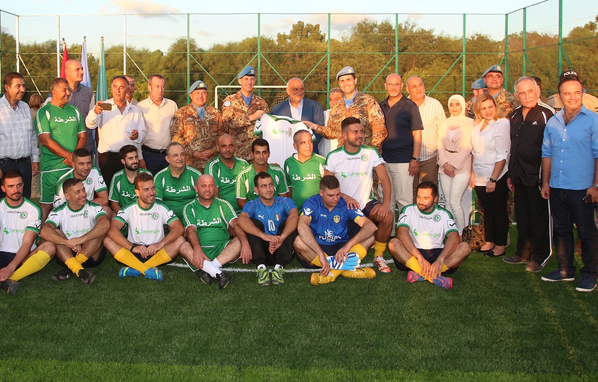 Le maglie dell’Avellino in Libano per l’inaugurazione di un complesso sportivo