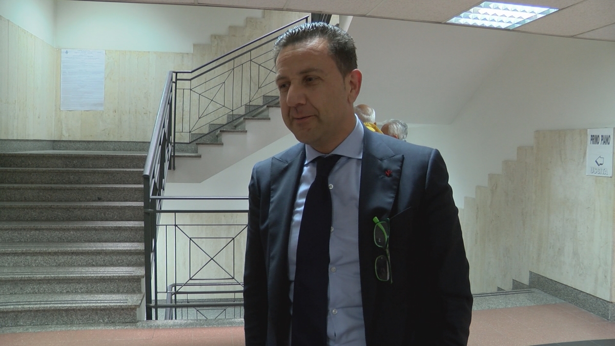 Avellino| “Al Teatro Gesualdo compagnie e spettacoli di bassa qualità”