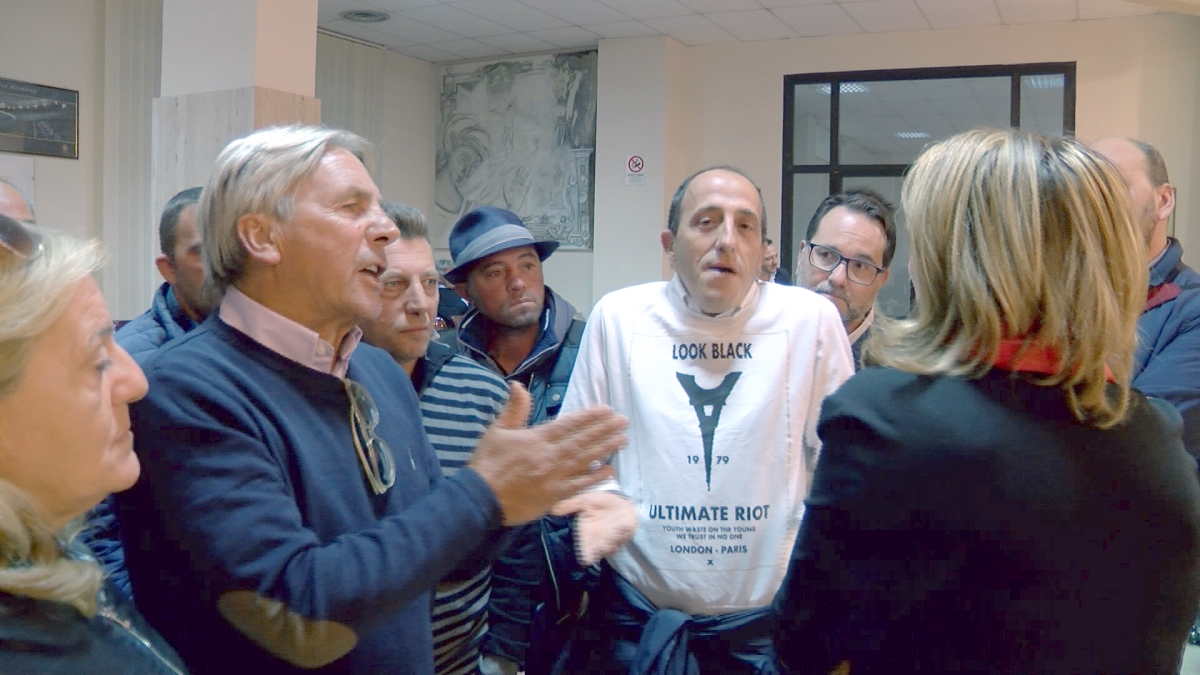 Avellino| Parcheggiatori-Comune, parti sempre più distanti