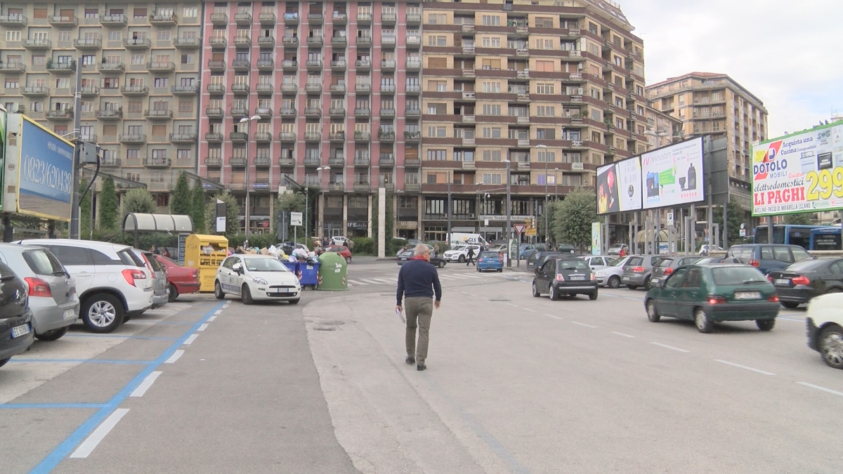 Avellino| Parcheggi, ecco i parchimetri anche nelle aree chiuse