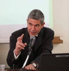 Benevento| All’Unisannio si parla della figura dell’avvocato con lo scrittore Navarra