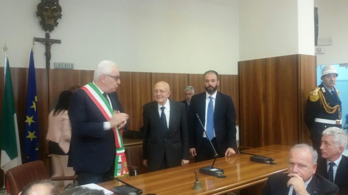 Sabino Cassese da oggi è cittadino onorario di Avellino