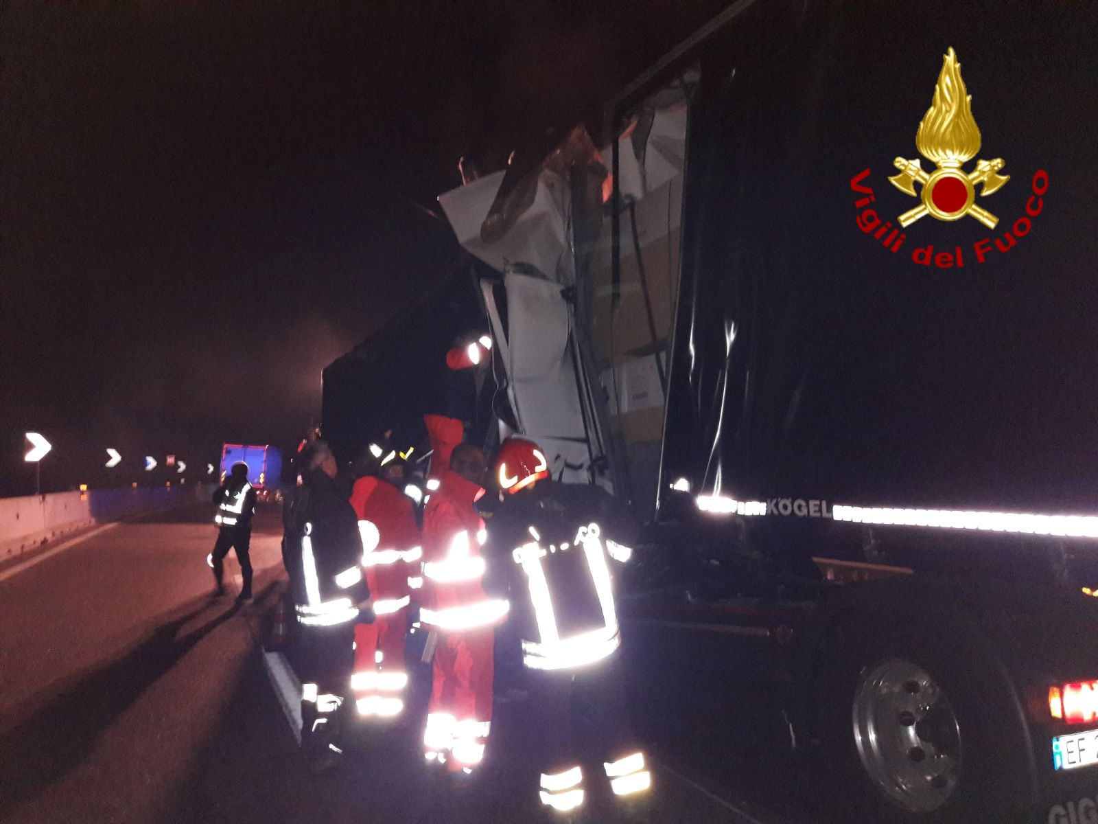 Vallata| Scontro tra tir sulla Napoli-Canosa: un morto