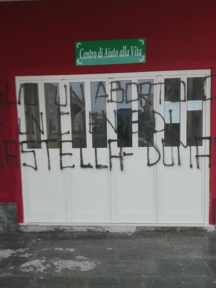 Benevento| Vandali al Centro di aiuto per la vita, L@p Asilo 31 si dissocia