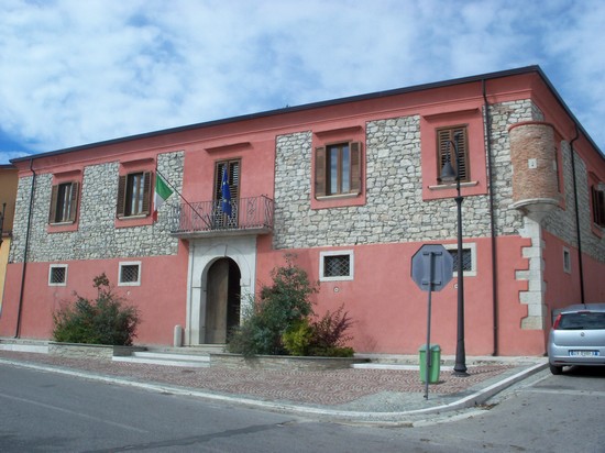 Reino| Carenza idrica e bollette “extra large”: il sindaco Calzone chiarisce