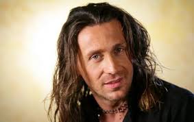 Festa dell’Accoglienza, a Benevento arriva Povia