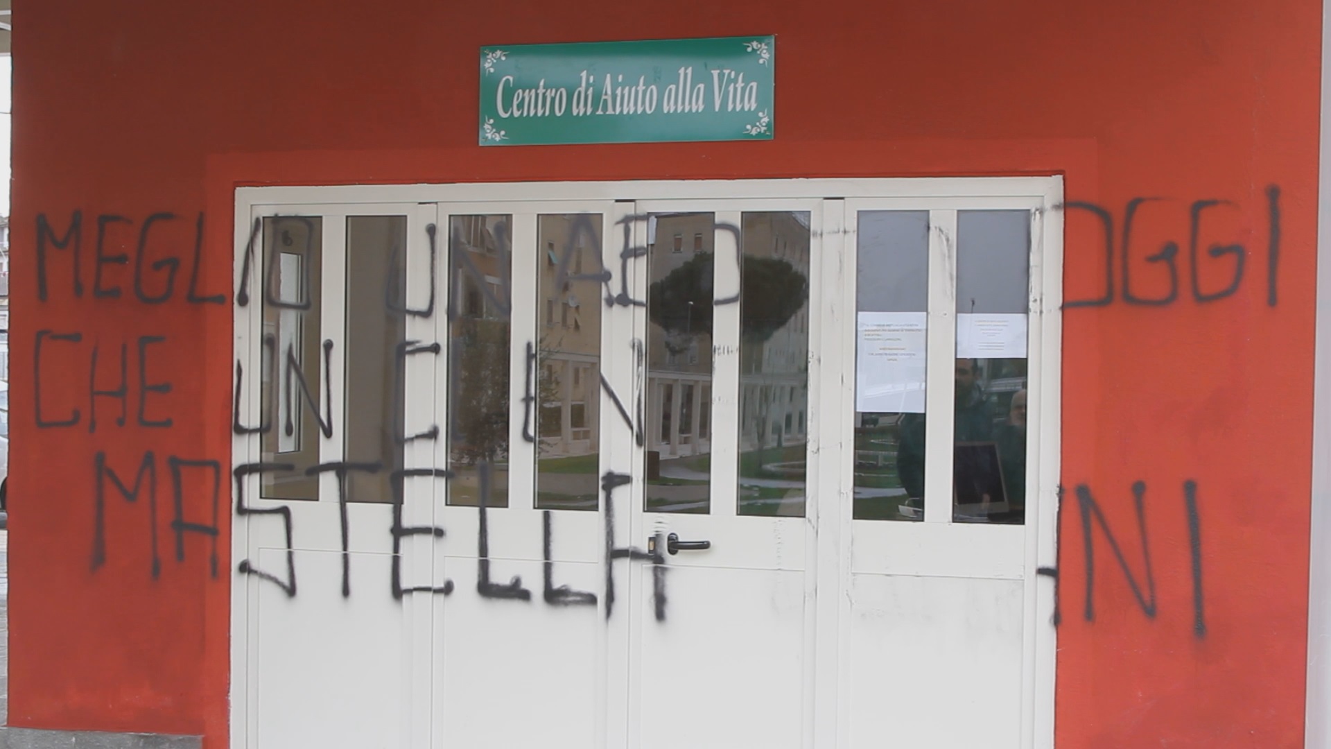 Benevento| Cav imbrattato, Basile: noi estranei