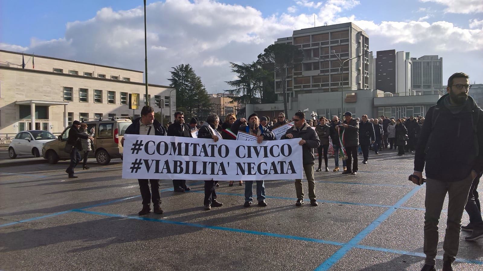 Montefalcone Valfortore| “Viabilità negata” il corteo arriva in Prefettura