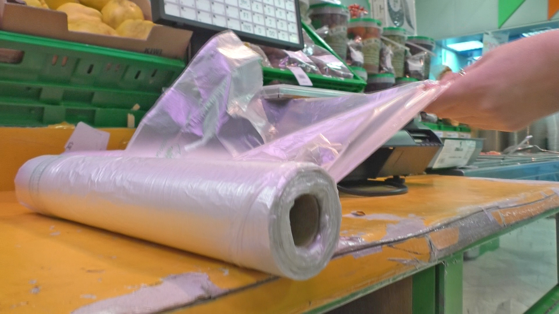 Irpinia| Controlli sulle buste di plastica per la spesa: sequestri e multe per 30mila euro