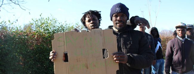 Benevento| Migranti protesta a Ponte delle Tavole contro decreto di sgombero