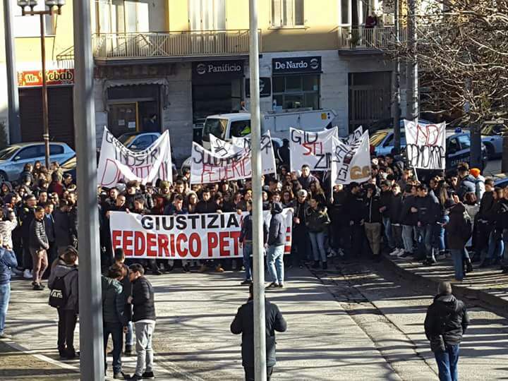 Avellino| Corteo in città per Federico: no alla violenza