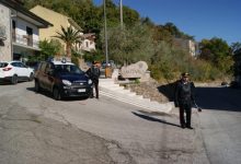 Minaccia la compagna con pistola e coltello, arrestato 37enne di Cautano